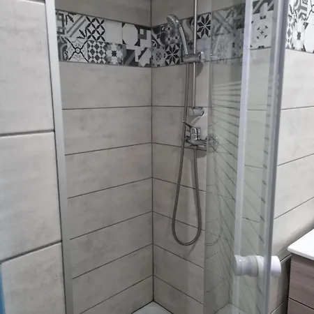 Apartament Lumineux - 7 Personnes - Falaises - Port - Parking *