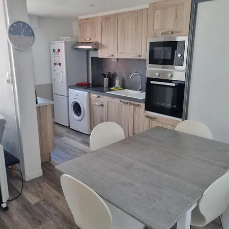 Apartament Lumineux - 7 Personnes - Falaises - Port - Parking