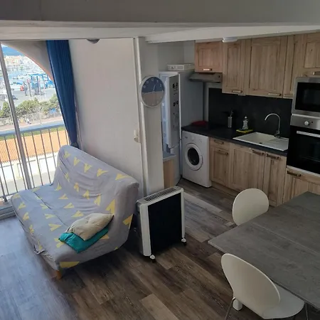 Au Bord Des Falaises - 7 Pers - Piscine - Dernier Etage - Plage - Vue Sur Le Port - Histoire De Cles Appartement *