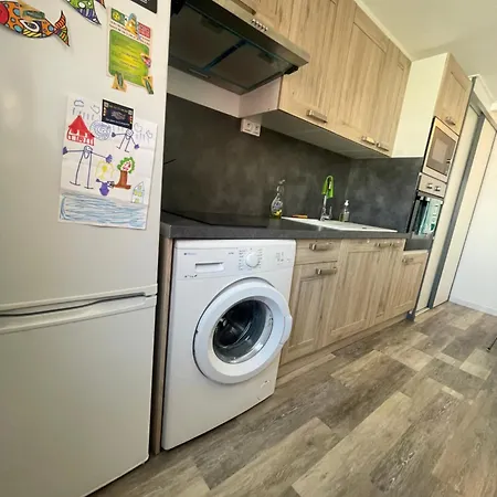 Lumineux - 7 Personnes - Falaises - Port - Parking