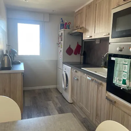 Lumineux - 7 Personnes - Falaises - Port - Parking Apartament