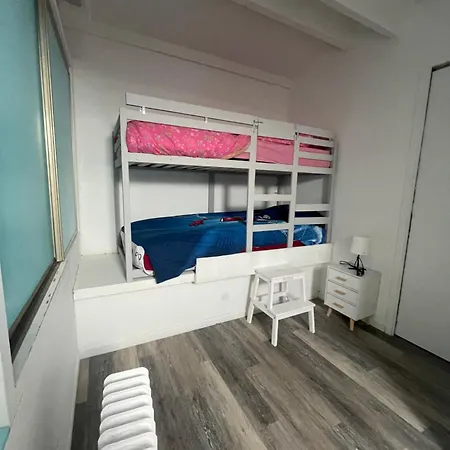 Lumineux - 7 Personnes - Falaises - Port - Parking